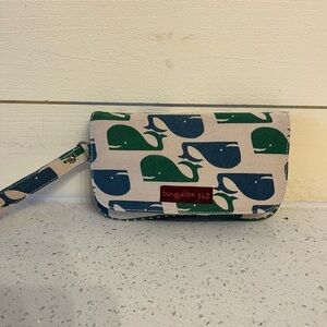 Bungalow 360 wristlet